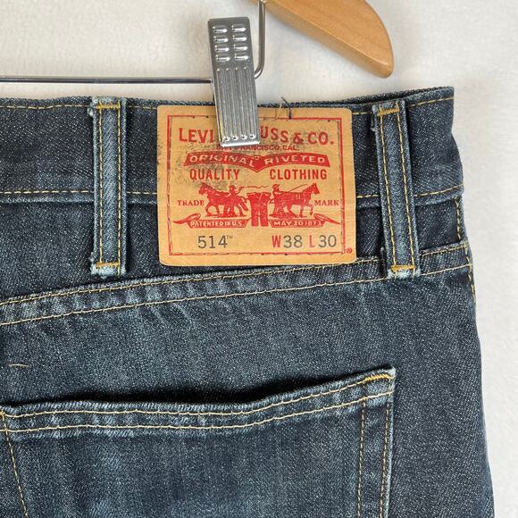 VTG Levis Jeans Mens 38x30 Blue 514 Regular Straight Mid Rise Dark Wash Denim - Picture 4 of 11